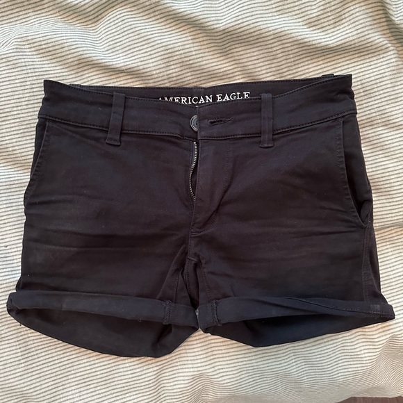 American Eagle MIDI Twill Khaki Shorts - Picture 2 of 6